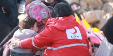 Türk Kızılay, deprem bölgesine desteklerini sürdürecek