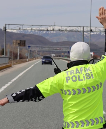 Yeni trafik cezaları yürürlükte
