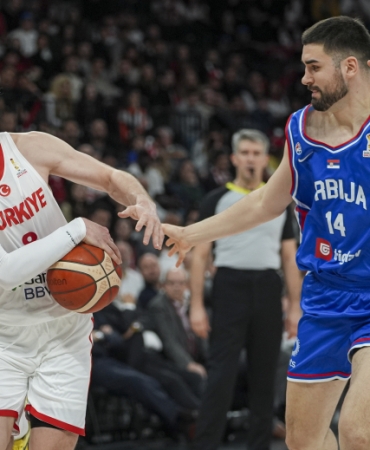 12 Dev Adam Sırbistan'ı mağlup etti