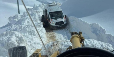 2 metrelik karda zorlu kurtarma