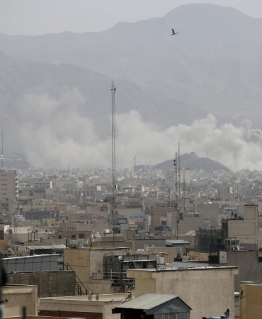 ABD ve İsrail'in İran'a saldırılarında, Yezd eyaletindeki 6 askeri tesis hedef alındı