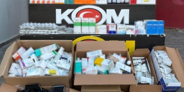 Adana'da 6 bin 247 ilaç ve 216 tıbbi cihaz ele geçirildi