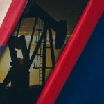 Almanya, ABD'nin Rus petrolünün satın alınmasına izin vermesini yanlış buluyor