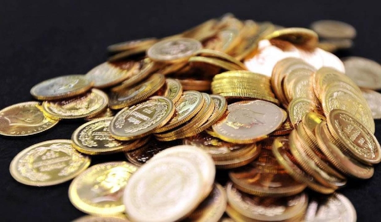 Altın haftaya düşüşle başladı