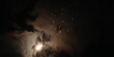 BAE hava savunma sistemleri İran'dan gelen füze ve İHA saldırılarına müdahale etti