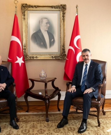 Bakan Çiftçi, MHP Genel Başkanı Bahçeli'yi ziyaret etti