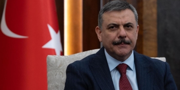 Bakan Çiftçi'den engelli aracının lastiği patlayan depremzedenin sınava yetiştirilmesine ilişkin paylaşım