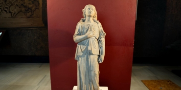 Bakan Ersoy, Melek heykelini Fener Rum Patrikhanesine teslim etti