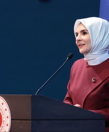 Bakan Göktaş: Gerilimin bölgedeki kadın ve çocukların güvenliğini tehdit etmesinden endişe duyuyoruz