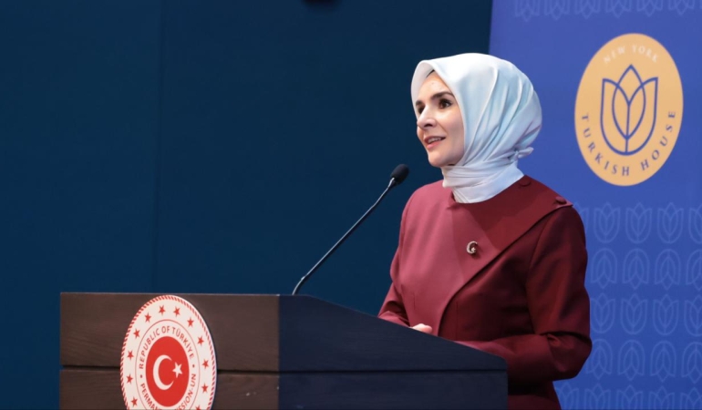 Bakan Göktaş: Gerilimin bölgedeki kadın ve çocukların güvenliğini tehdit etmesinden endişe duyuyoruz