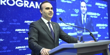 Bakan Kacır: Bu coğrafyada güçlü olmak zorundayız