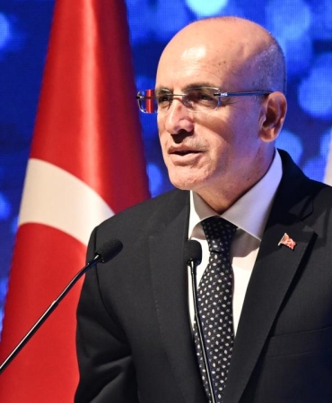 Bakan Şimşek: Petrolde mevcut hareketler geçici olabilir