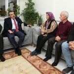 Bakanlar Tekin ve Çiftçi, öldürülen öğretmenin ailesine taziye ziyaretinde bulundu