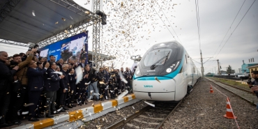 Bakanlar Uraloğlu ve Gürlek, milli hızlı trenin yol testleri törenine katıldı