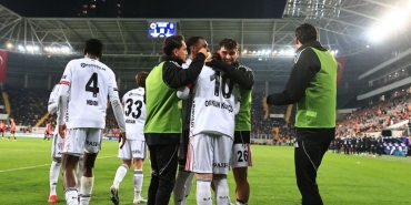 Beşiktaş Natura Dünyası Gençlerbirliği karşısında 3 puanı 2 golle aldı: İşte maçın özeti