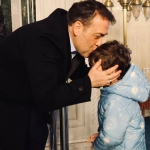 Bilecik Valisi Sözer bayram sabahını çocuklarla geçirdi