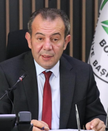 Bolu Belediye Başkanı Tanju Özcan görevden uzaklaştırıldı