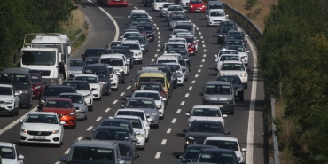 Bolu Dağı Tüneli'nden bayram tatilinde 331 bin 321 araç geçti