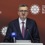 Burhanettin Duran: Teyitli bilginin önemi her zamankinden daha büyük