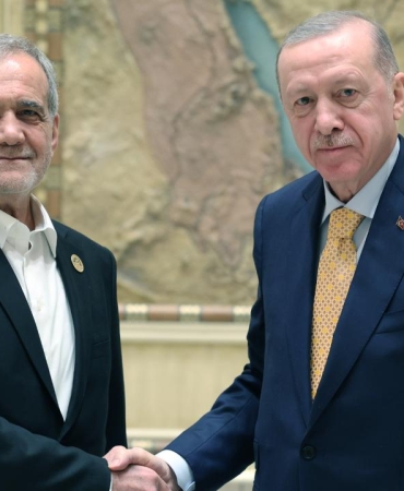 Cumhurbaşkanı Erdoğan İran Cumhurbaşkanı Pezeşkiyan ile görüştü