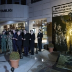 Cumhurbaşkanı Erdoğan, Ömer Halisdemir Anıtı'nın önünde dua etti