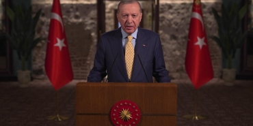 Cumhurbaşkanı Erdoğan: Türkiye emin ellerde, hedeflerine kararlılıkla ilerliyor