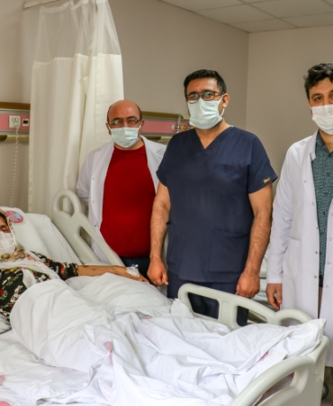 Deprem bölgesinde umut olan doktor: Bayram yapmış gibi seviniyorduk