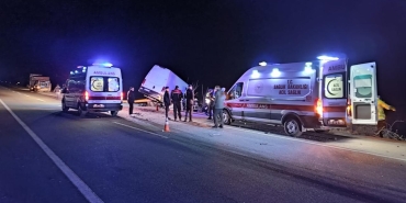 Edirne'de feci kaza: 2 ölü, 1 yaralı