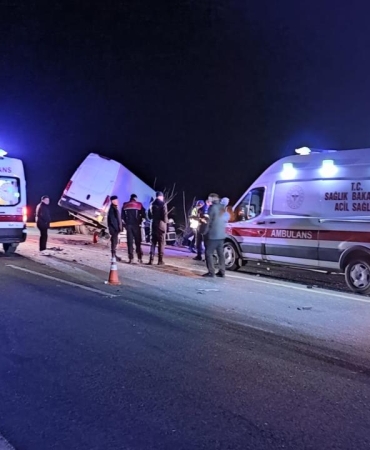 Edirne'de feci kaza: 2 ölü, 1 yaralı