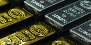 Emtia piyasalarında jeopolitik sarsıntı: Altın ve gümüşte sert düşüş