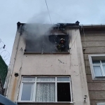 Fatih'te bina yangını: 1 ölü, 6 yaralı