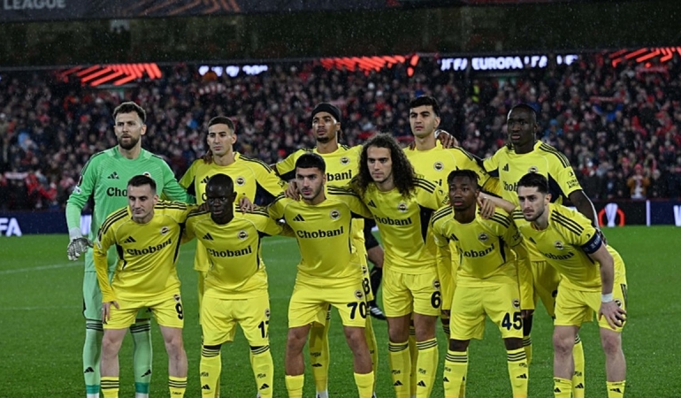 Fenerbahçe o ismin geleceği hakkında kararını verdi!