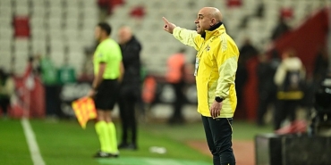 Fenerbahçe Teknik Sorumlusu Zeki Murat Göle'den Semedo ve değişiklik yanıtı!