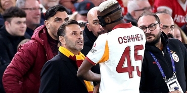 Galatasaray'da Okan Buruk'tan Osimhen ve Lang için açıklama!