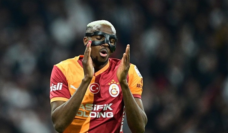 Galatasaray'ın yıldızı Osimhen için transferde şok hamle!