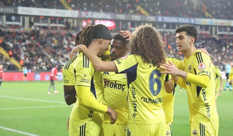 Gaziantep'te çeyrek final bileti Fenerbahçe'nin!