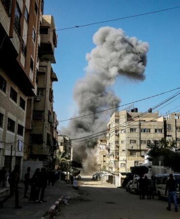 Hamas: İsrail, İran gündeminden yararlanarak Gazze'de katliamlarını tırmandırıyor