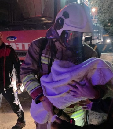 Hatay'da 5 katlı binada yangın: 30 kişi kurtarıldı