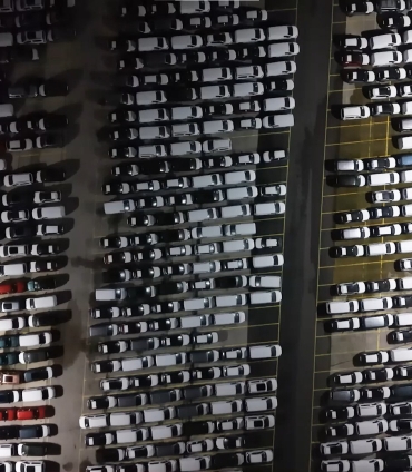 Haydarpaşa Limanı sıfır araçlarla doldu