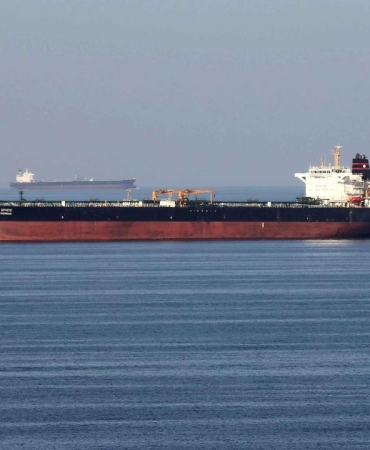 Hürmüz Boğazı'nda trafik durdu: Petrol fiyatları yükseldi