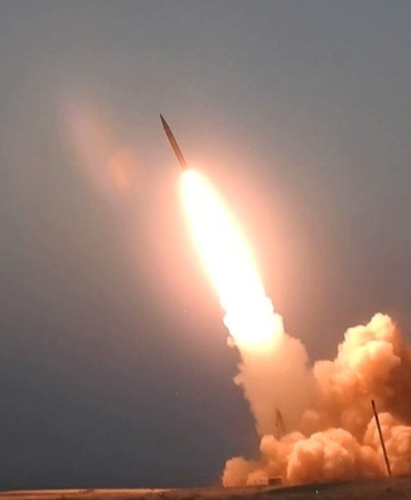 İran: ABD ve İsrail'in askeri merkezlerine bir tondan ağır hassas füzeler ateşlendi