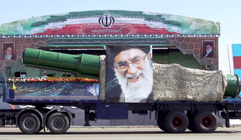 İran: Komşu ülkelerin çıkarlarına saldırmıyoruz, ABD'nin tesislerine ve üslerine saldırıyoruz