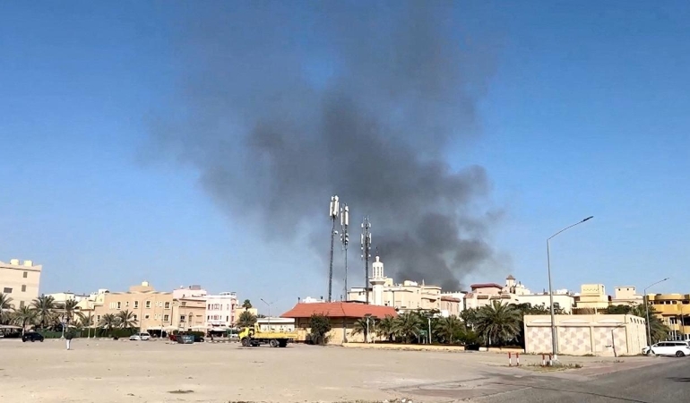 İran, Kuveyt'te ABD'ye ait helikopter üssünü bir kez daha vurduğunu duyurdu