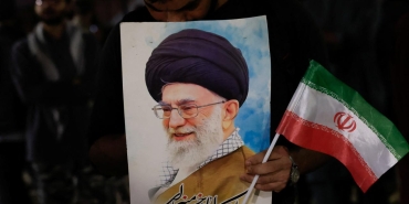 İranda Ali Hamaneyin yerine geçecek lideri belirleme süreci başladı