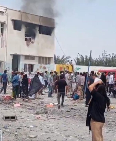 İran'daki okul katliamından yaralı kurtulan kız öğrenci saldırıyı anlattı