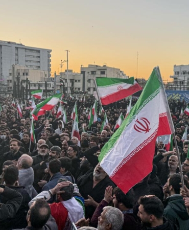 İran'dan uzun süreli savaşa hazırız mesajı