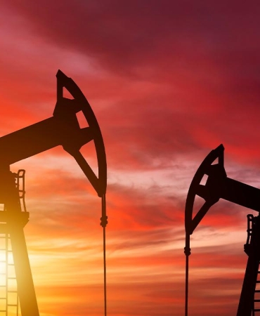 İran'ın Hürmüz hamlesine petrol piyasalarından sert yanıt bekleniyor