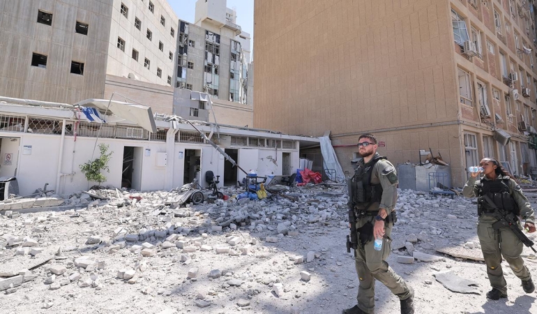 İran'ın İsrail'e misillemesinde 4 kişi daha yaralandı