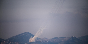 İşgalci İsrail ordusu, Lübnan'da Litani Nehri'nin güneyi için saldırı tehdidi ve sürgün emrini yineledi