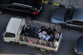 İşgalci İsrail saldırıları nedeniyle Lübnan'da yerinden edilenlerin sayısı 700 bine yaklaşıtı